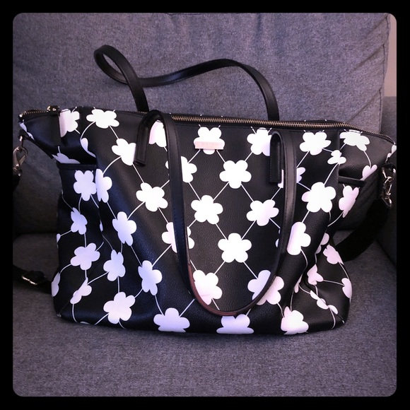 Kate Spade diaper bag with detachable strap. - Picture 1 of 5